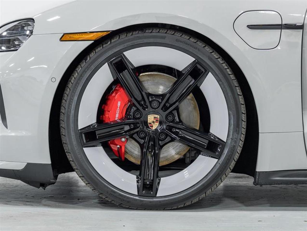 2026 Porsche Taycan  Photo
