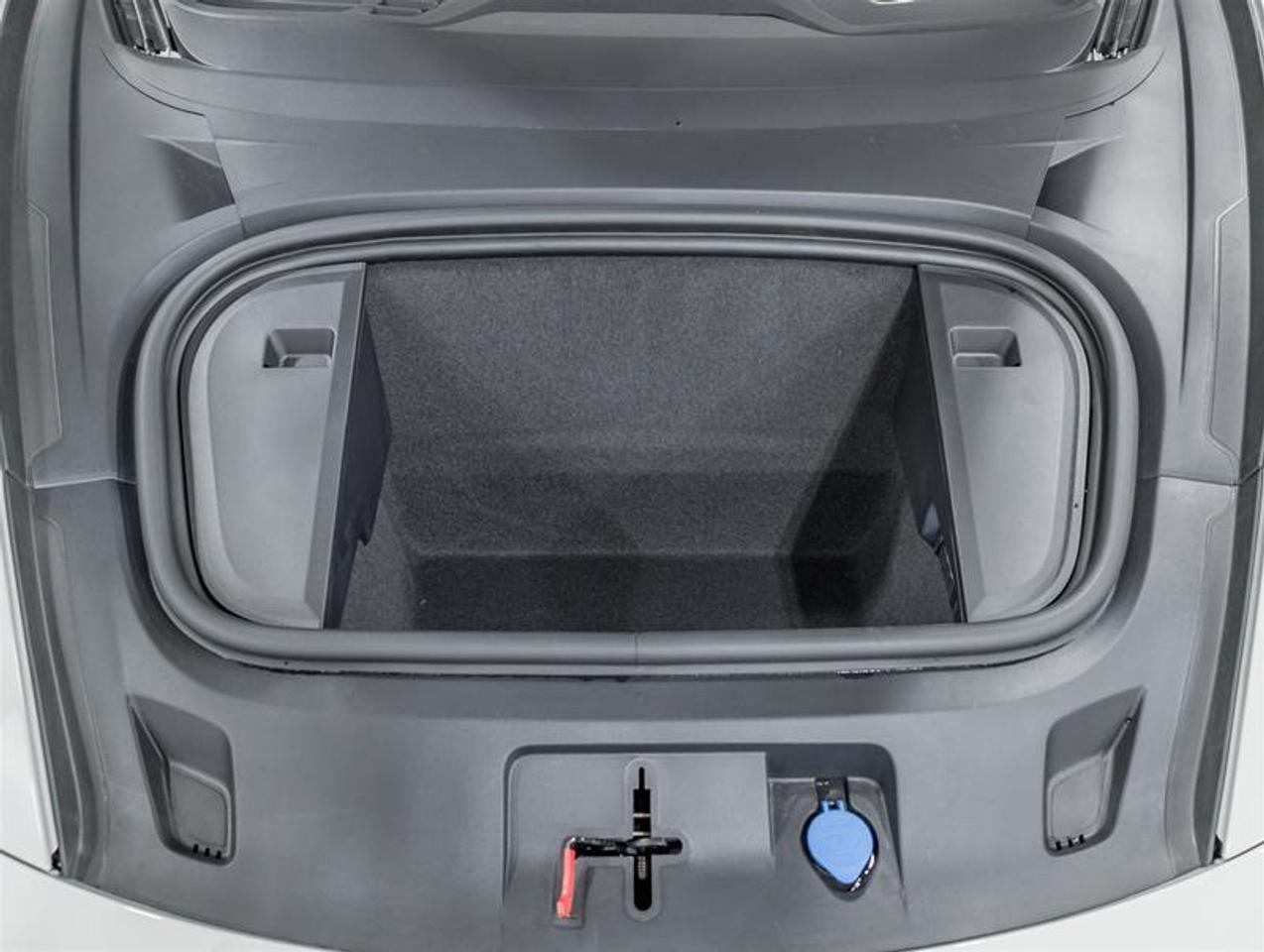 2026 Porsche Taycan  Photo