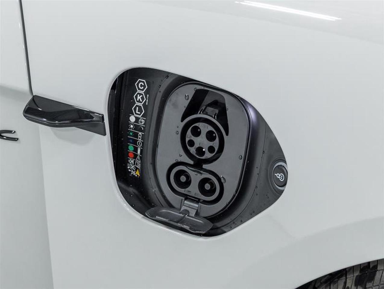2026 Porsche Taycan  Photo