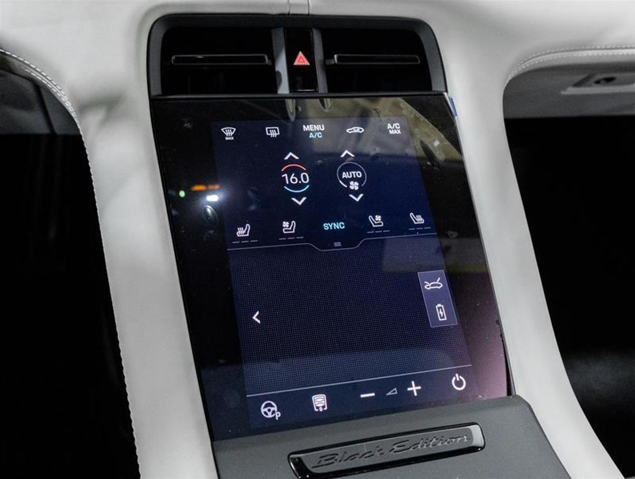 2026 Porsche Taycan  Photo