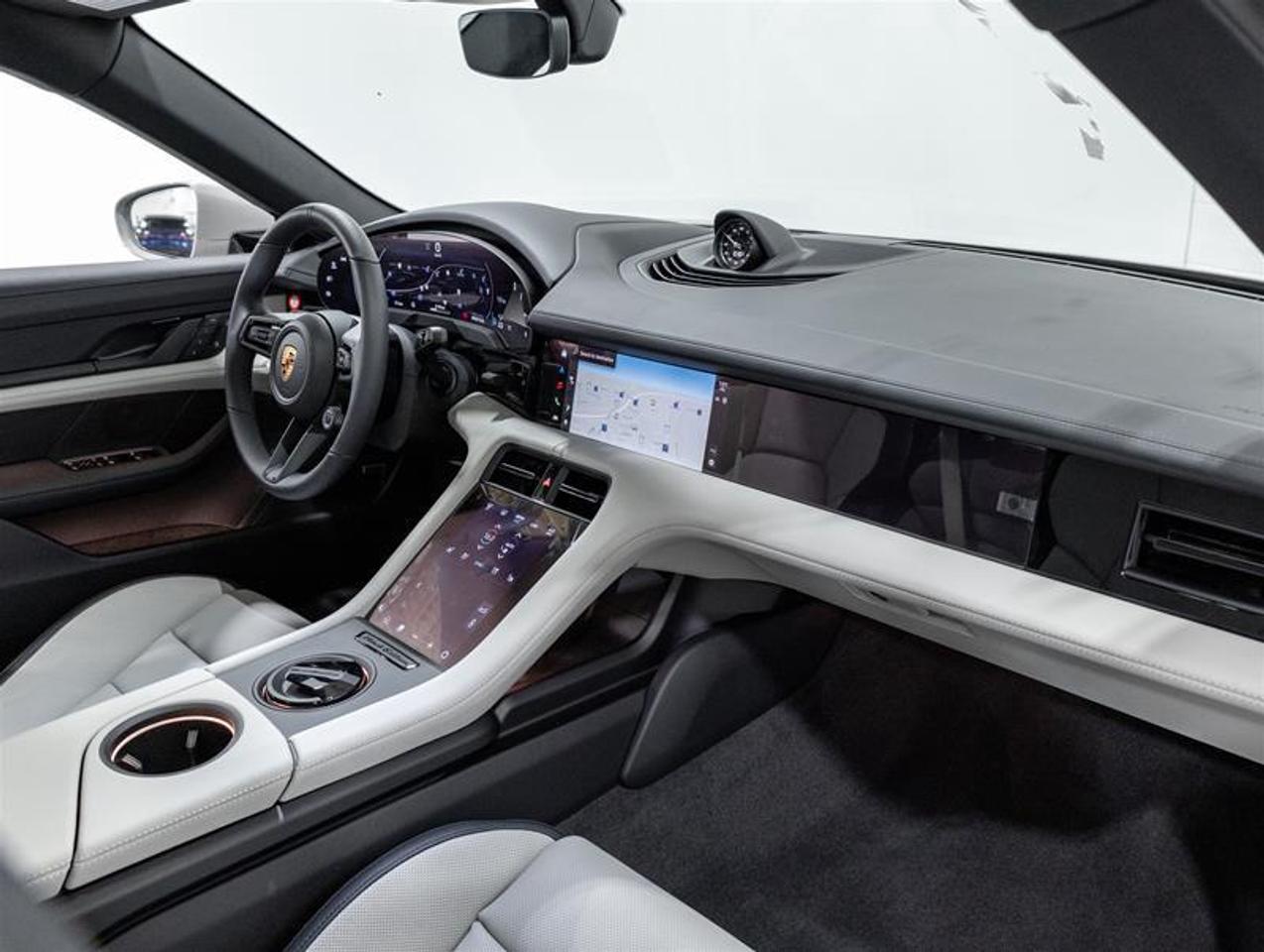 2026 Porsche Taycan  Photo