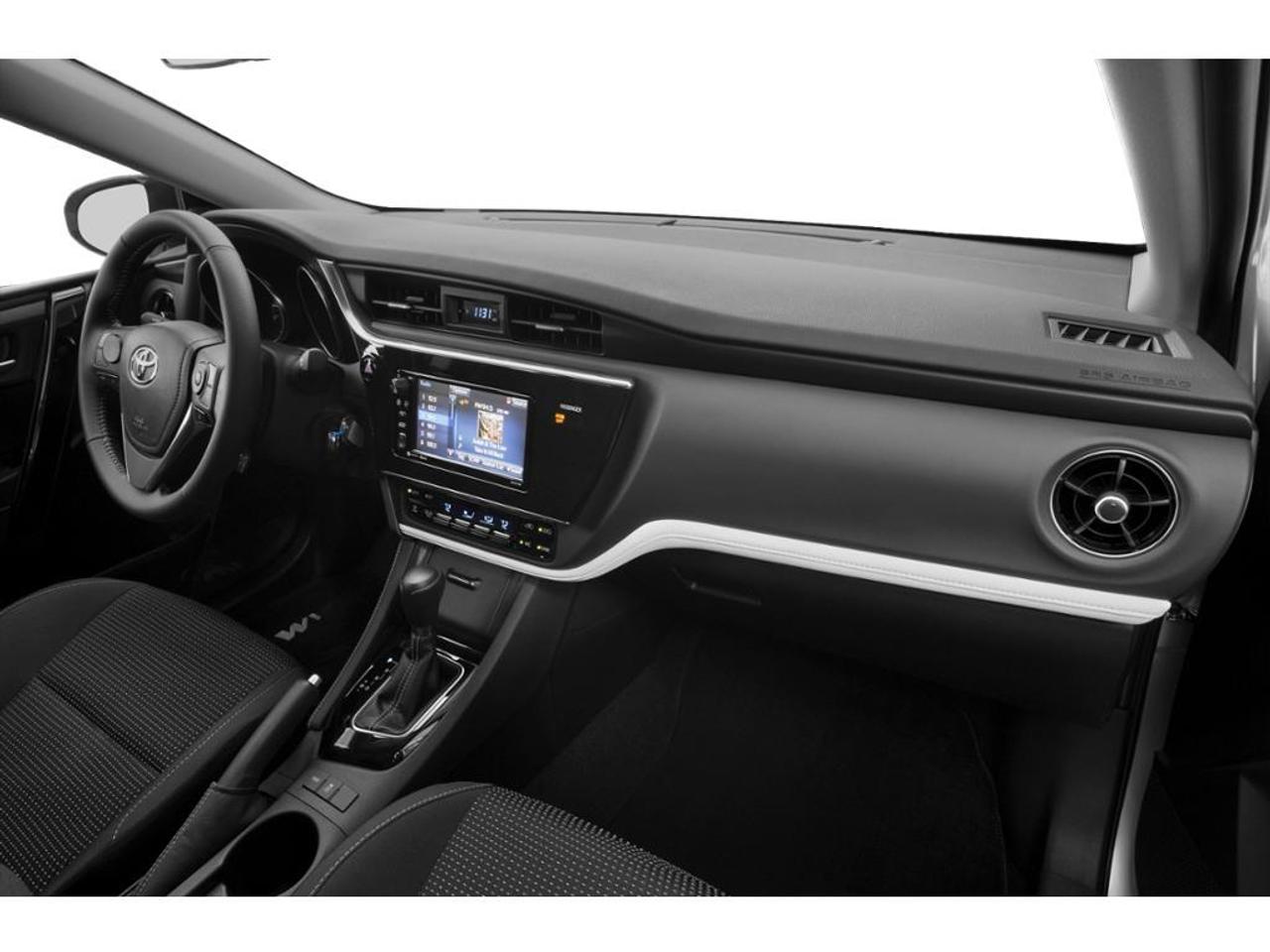 2017 Toyota Corolla iM Base (CVT) 5dr Hatchback Photo