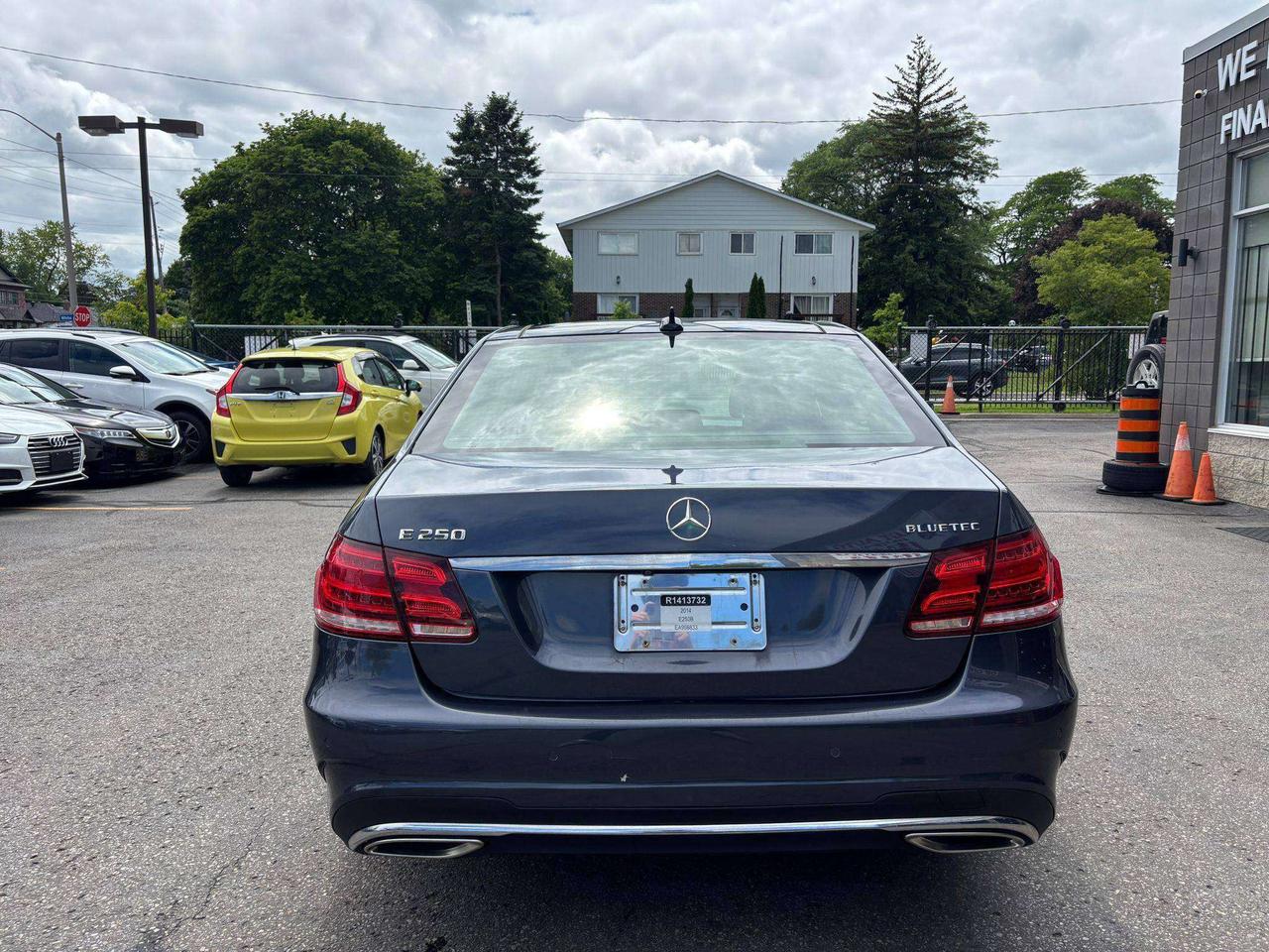 2014 Mercedes-Benz E-Class E 250 BlueTEC Diesal Sunroof Back-up Camera Photo