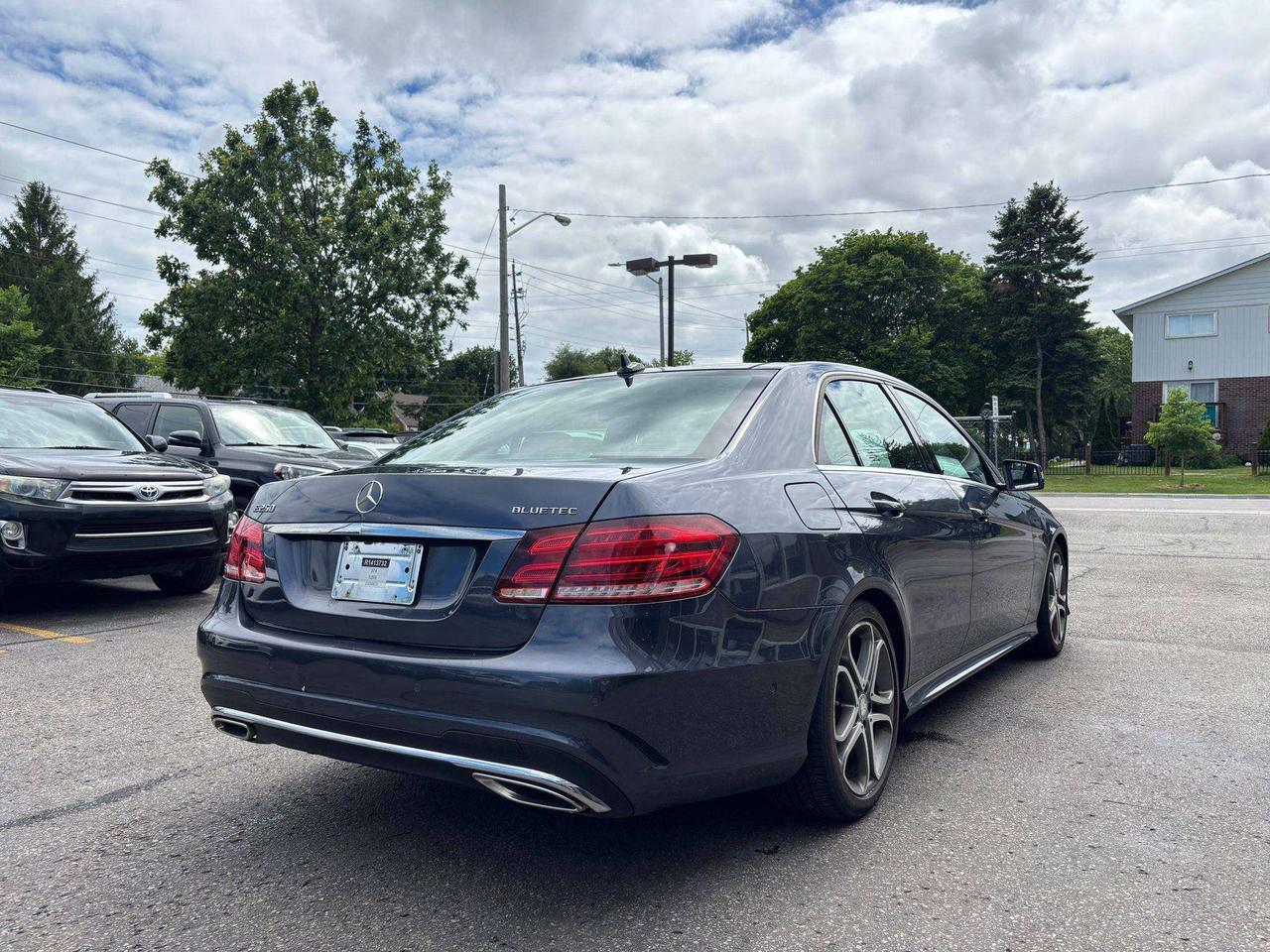 2014 Mercedes-Benz E-Class E 250 BlueTEC Diesal Sunroof Back-up Camera Photo