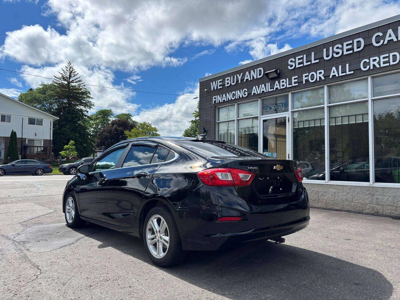 2016 Chevrolet Cruze LT • 6spd Manual Back-up Camera Photo4