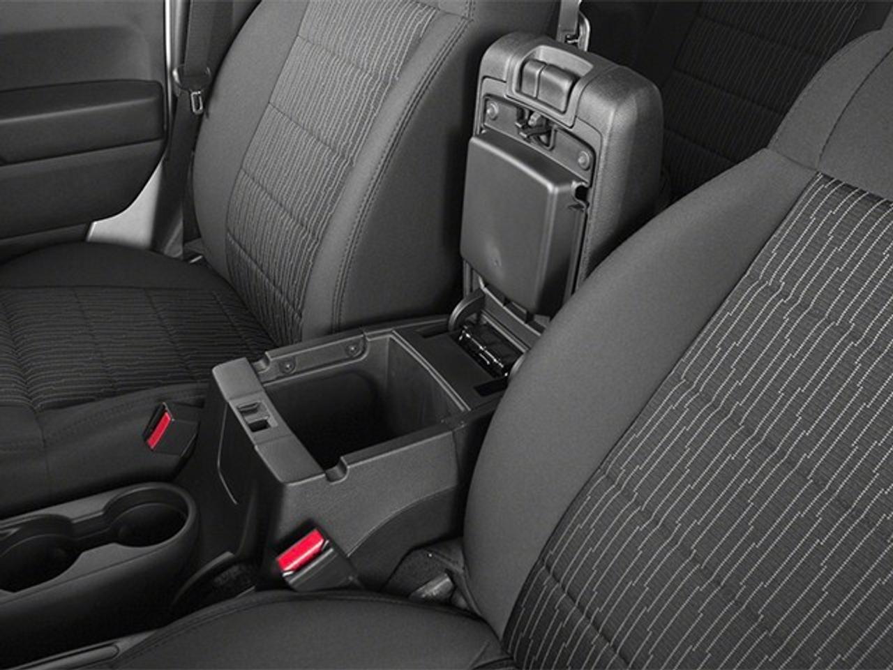 2014 Jeep WRANGLER UNLIMITED 4WD 4dr Sahara Photo