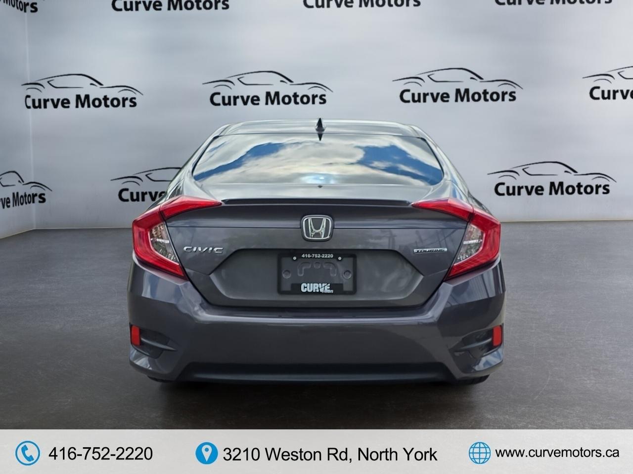 2018 Honda Civic Touring * CARPLAY / SUNROOF / LEATHER / ALLOYS / N Photo