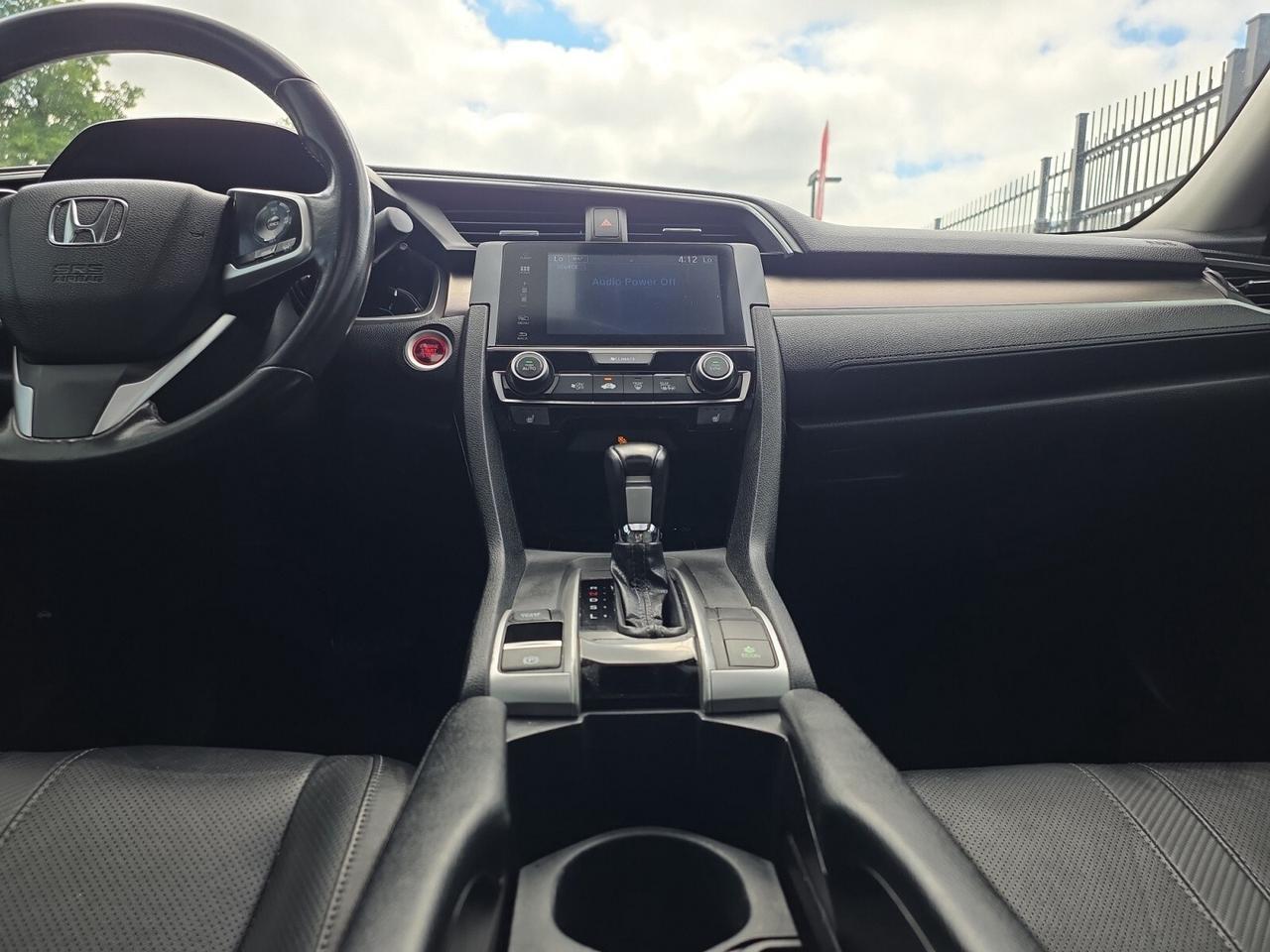 2018 Honda Civic Touring * CARPLAY / SUNROOF / LEATHER / ALLOYS / N Photo