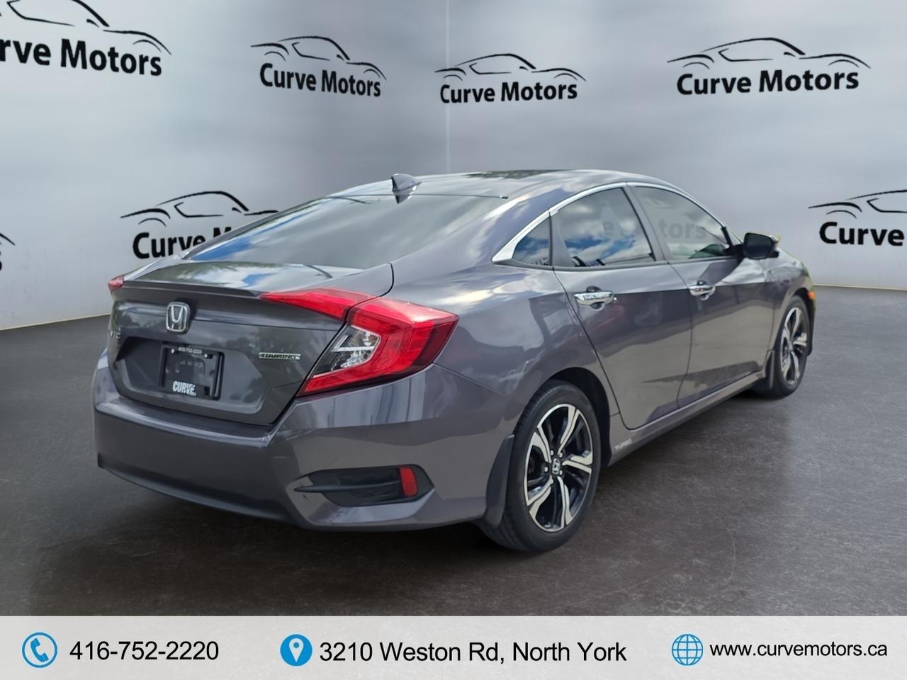 2018 Honda Civic Touring * CARPLAY / SUNROOF / LEATHER / ALLOYS / N Photo