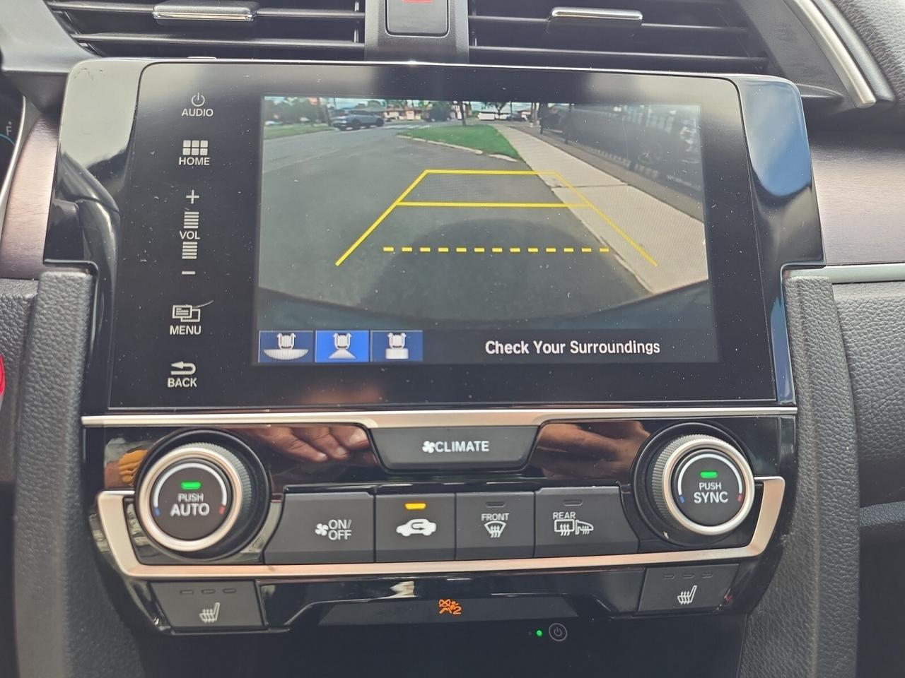 2018 Honda Civic Touring * CARPLAY / SUNROOF / LEATHER / ALLOYS / N Photo