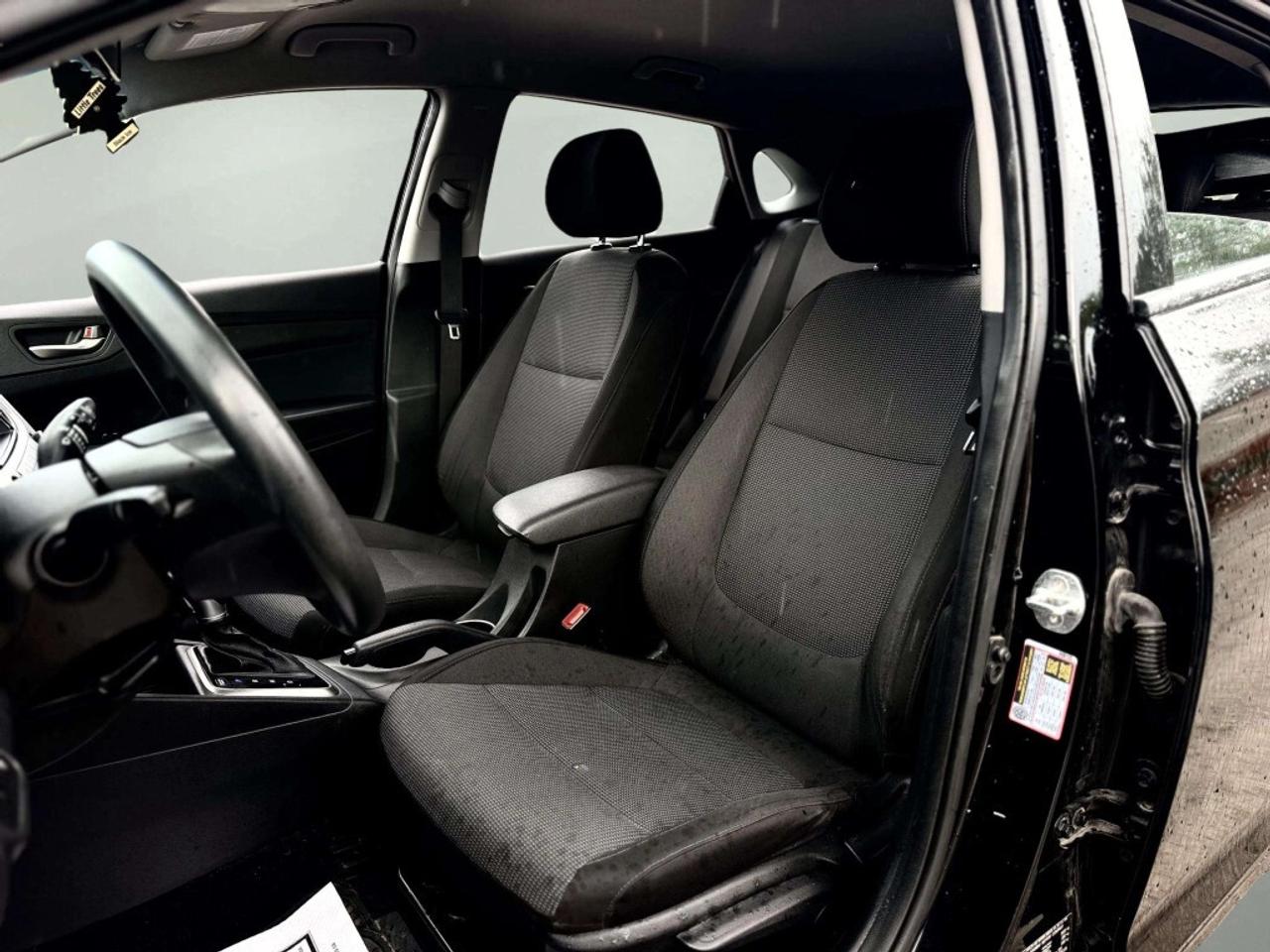 2018 Hyundai Accent GL Photo
