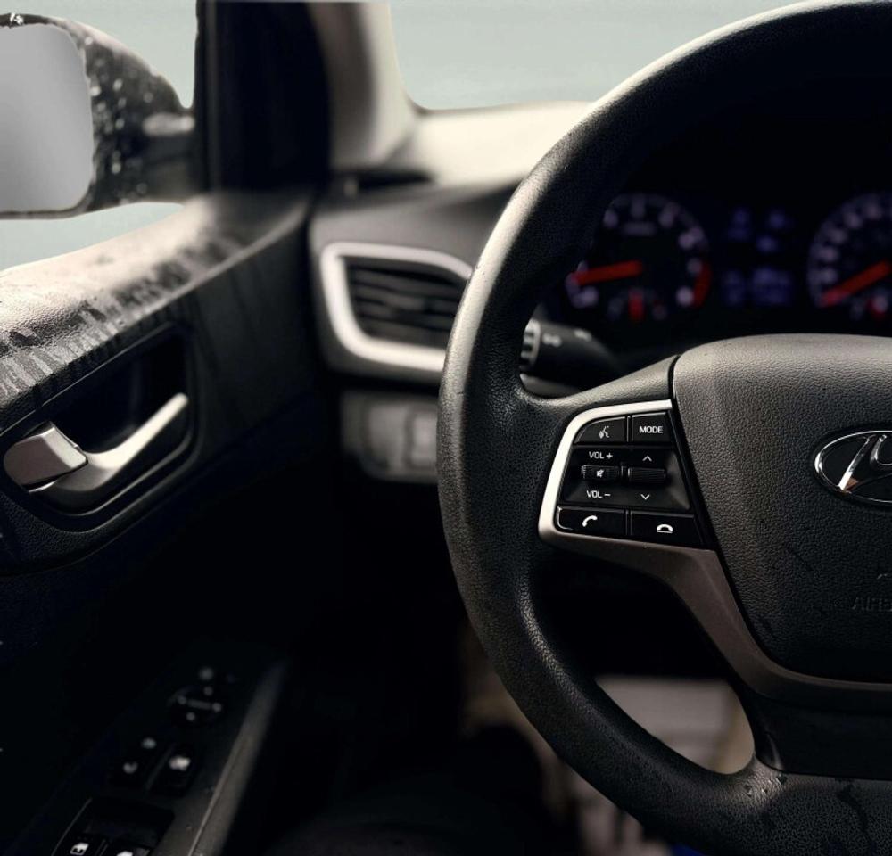 2018 Hyundai Accent GL Photo