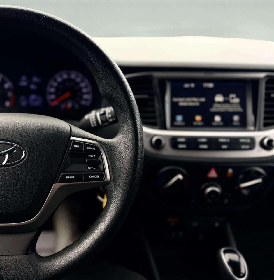 2018 Hyundai Accent GL Photo