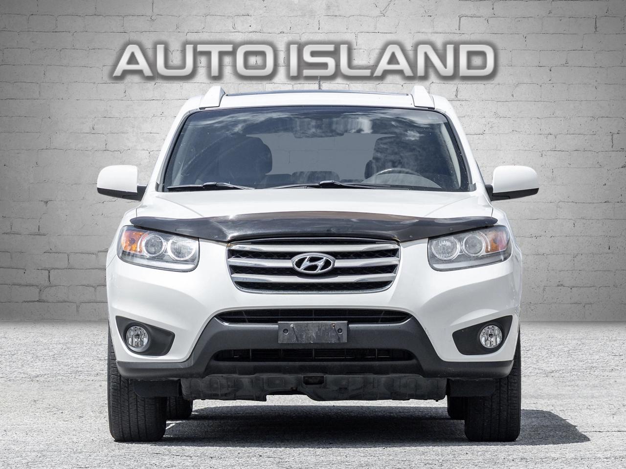 2012 Hyundai Santa Fe FWD I4 GL Premium Photo