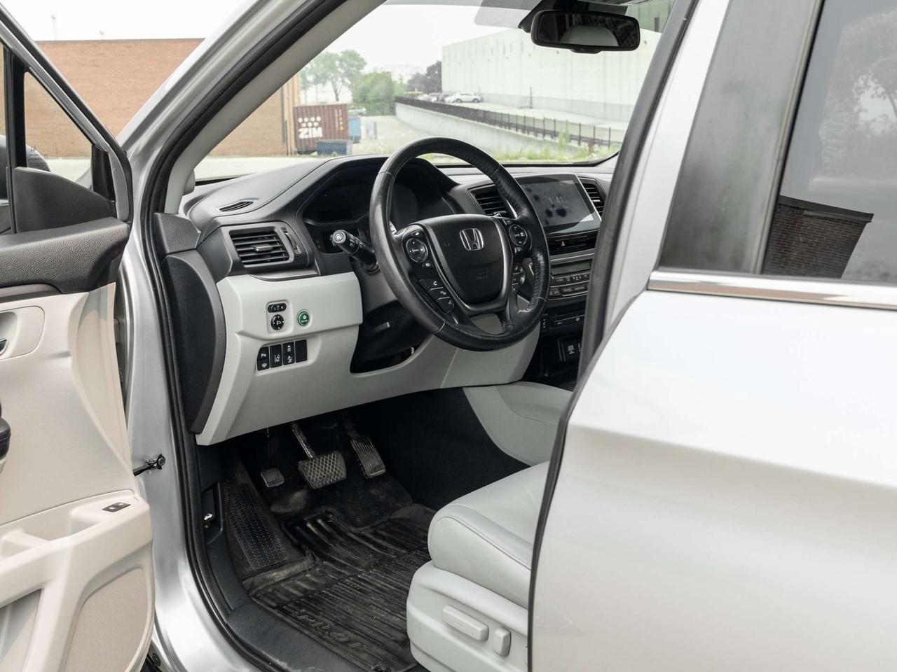 2016 Honda Pilot EX-L w/RES -Leather-Sunroof-Power Hatch-Rear Cam-Blind Spot- Photo