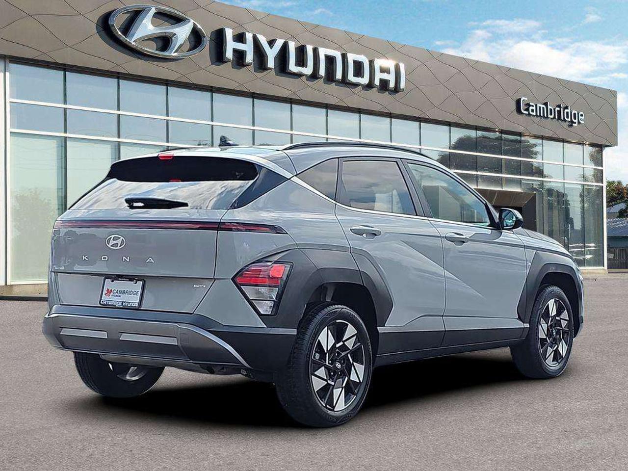 2025 Hyundai KONA Preferred Trend   SOLD! NO ACCIDENTS LEATHER 8.1L/100KM Photo