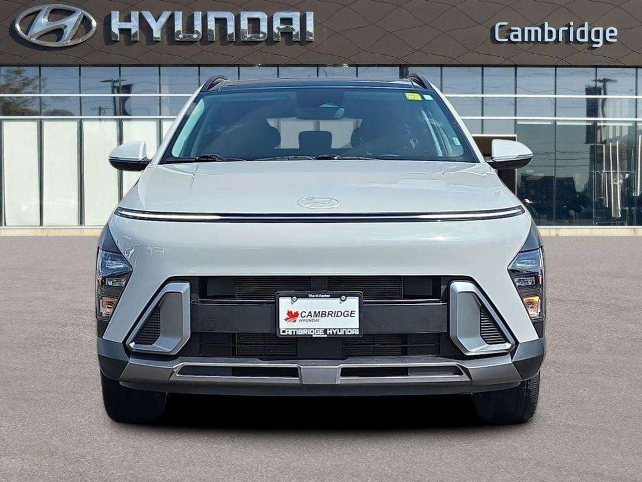 2025 Hyundai KONA Preferred Trend   SOLD! NO ACCIDENTS LEATHER 8.1L/100KM Photo