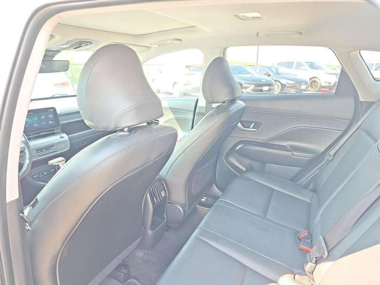 2025 Hyundai KONA Preferred Trend   SOLD! NO ACCIDENTS LEATHER 8.1L/100KM Photo