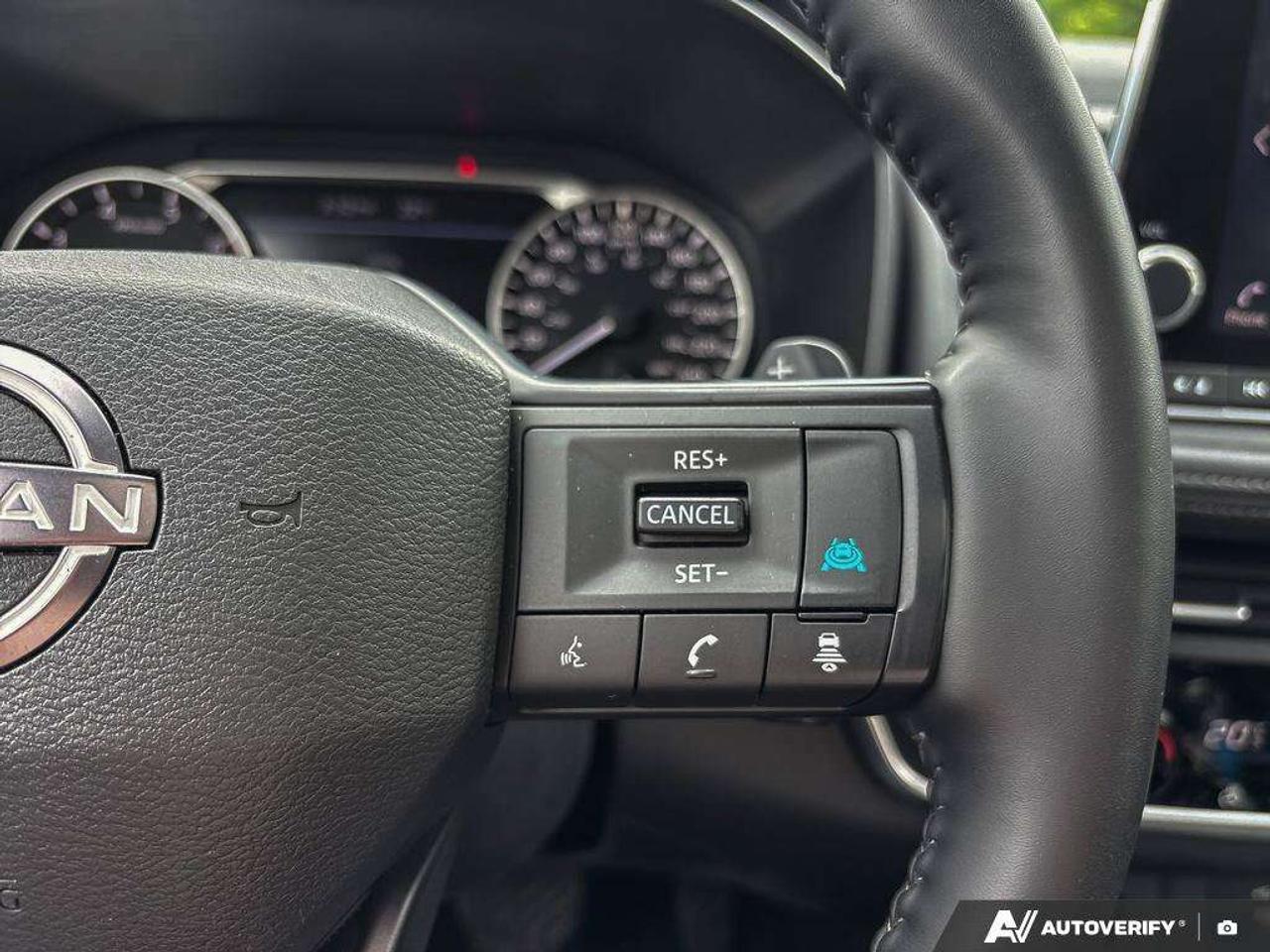 2025 Nissan Rogue SV Photo
