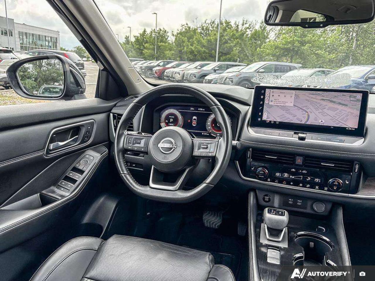 2024 Nissan Rogue Platinum Photo