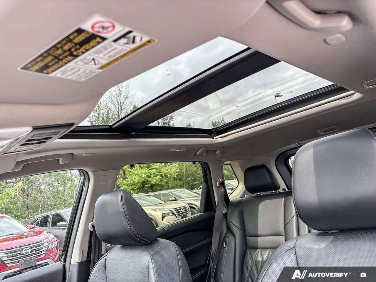 2024 Nissan Rogue Platinum Photo