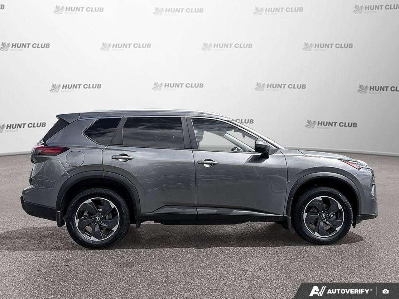 2025 Nissan Rogue SV Moonroof AWD   Apple Car Play   Android Auto   Heated Seats Photo