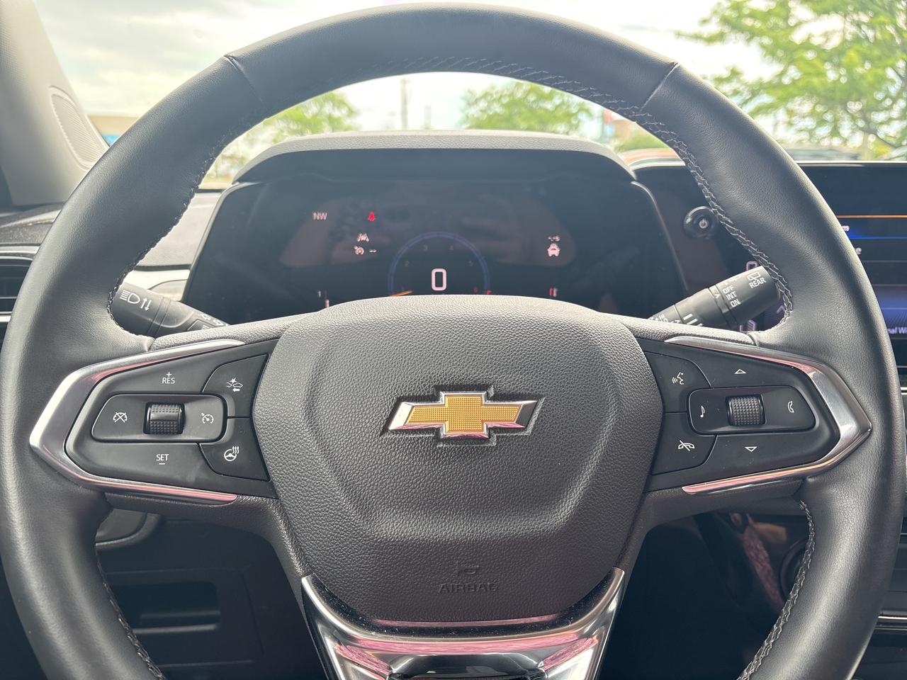 2024 Chevrolet TrailBlazer LT AWD Sunroof Back Up Camera Photo2