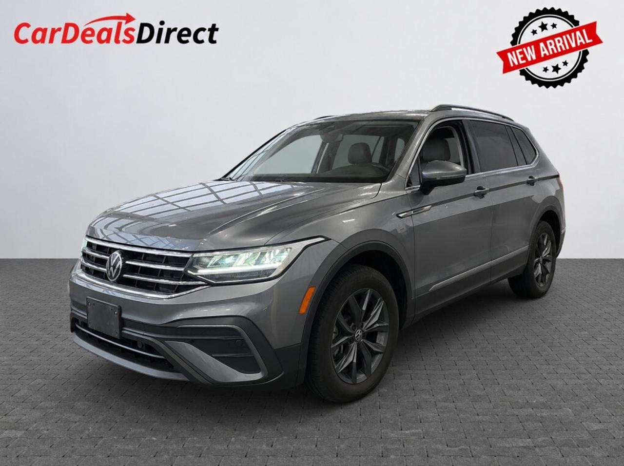 2022 Volkswagen Tiguan Comfortline 4MOTION   NAVI   Leather Interior   Re Photo0