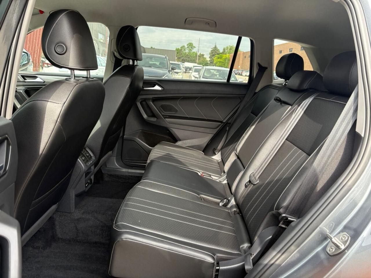 2022 Volkswagen Tiguan Comfortline 4MOTION   NAVI   Leather Interior   Re Photo