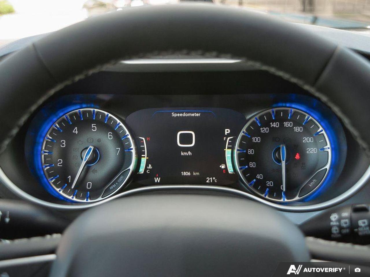 2026 Chrysler Pacifica Select Photo