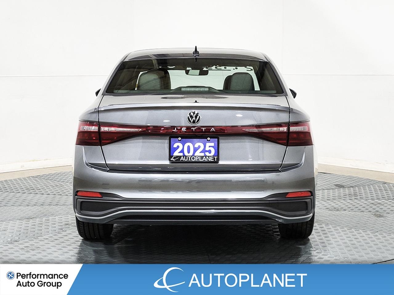 2025 Volkswagen Jetta Comfortline, Sport Pkg, Sunroof, Back Up Cam! Photo