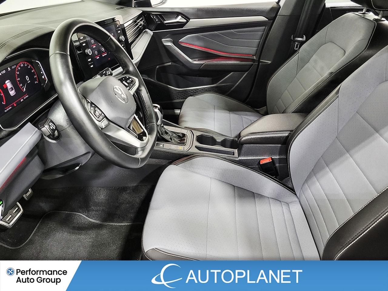 2025 Volkswagen Jetta Comfortline, Sport Pkg, Sunroof, Back Up Cam! Photo