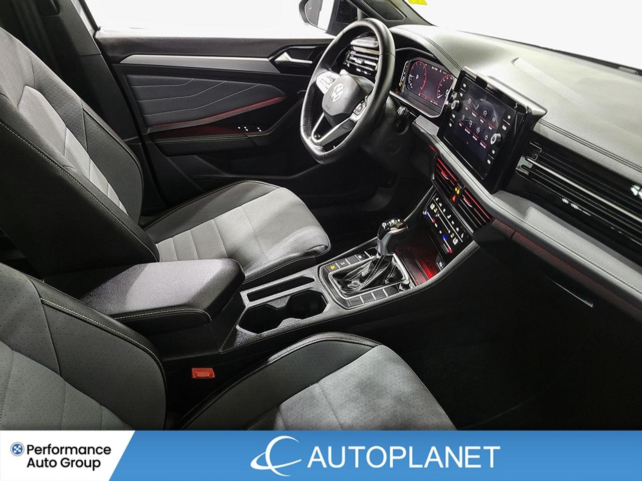 2025 Volkswagen Jetta Comfortline, Sport Pkg, Sunroof, Back Up Cam! Photo