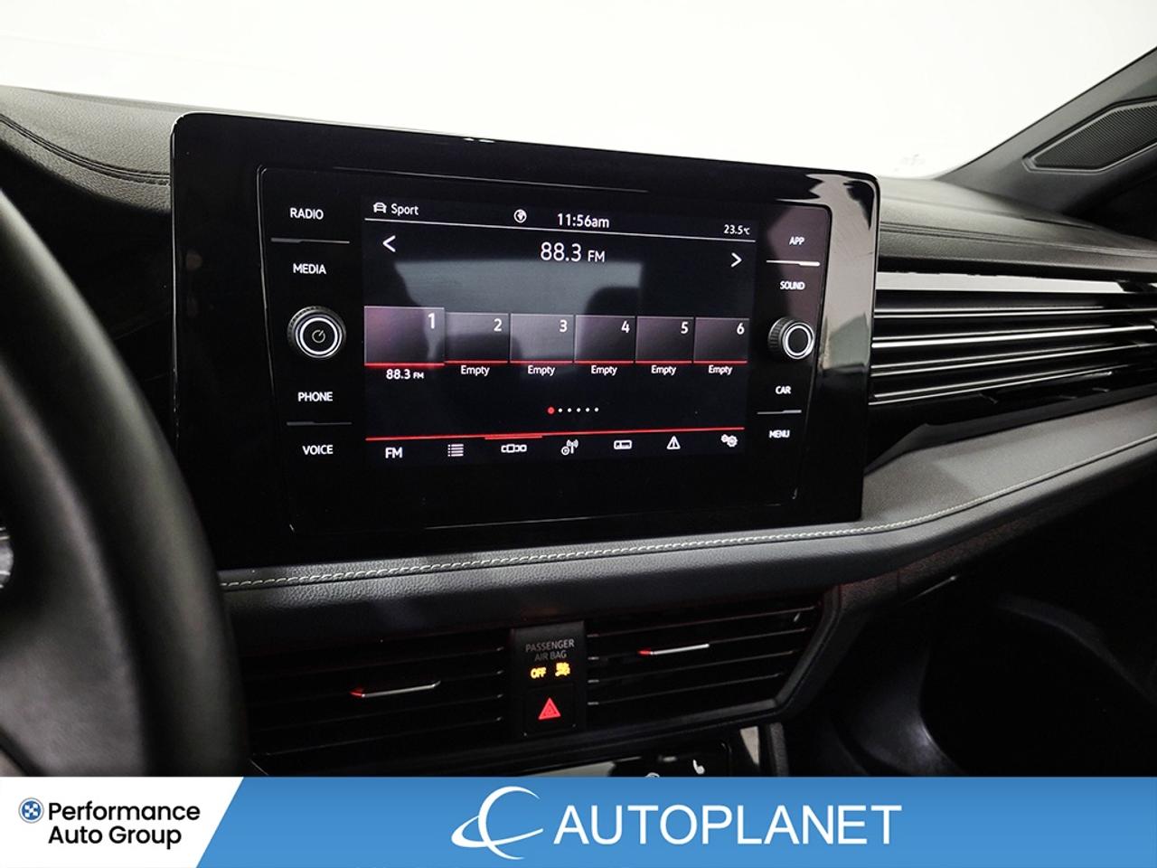 2025 Volkswagen Jetta Comfortline, Sport Pkg, Sunroof, Back Up Cam! Photo