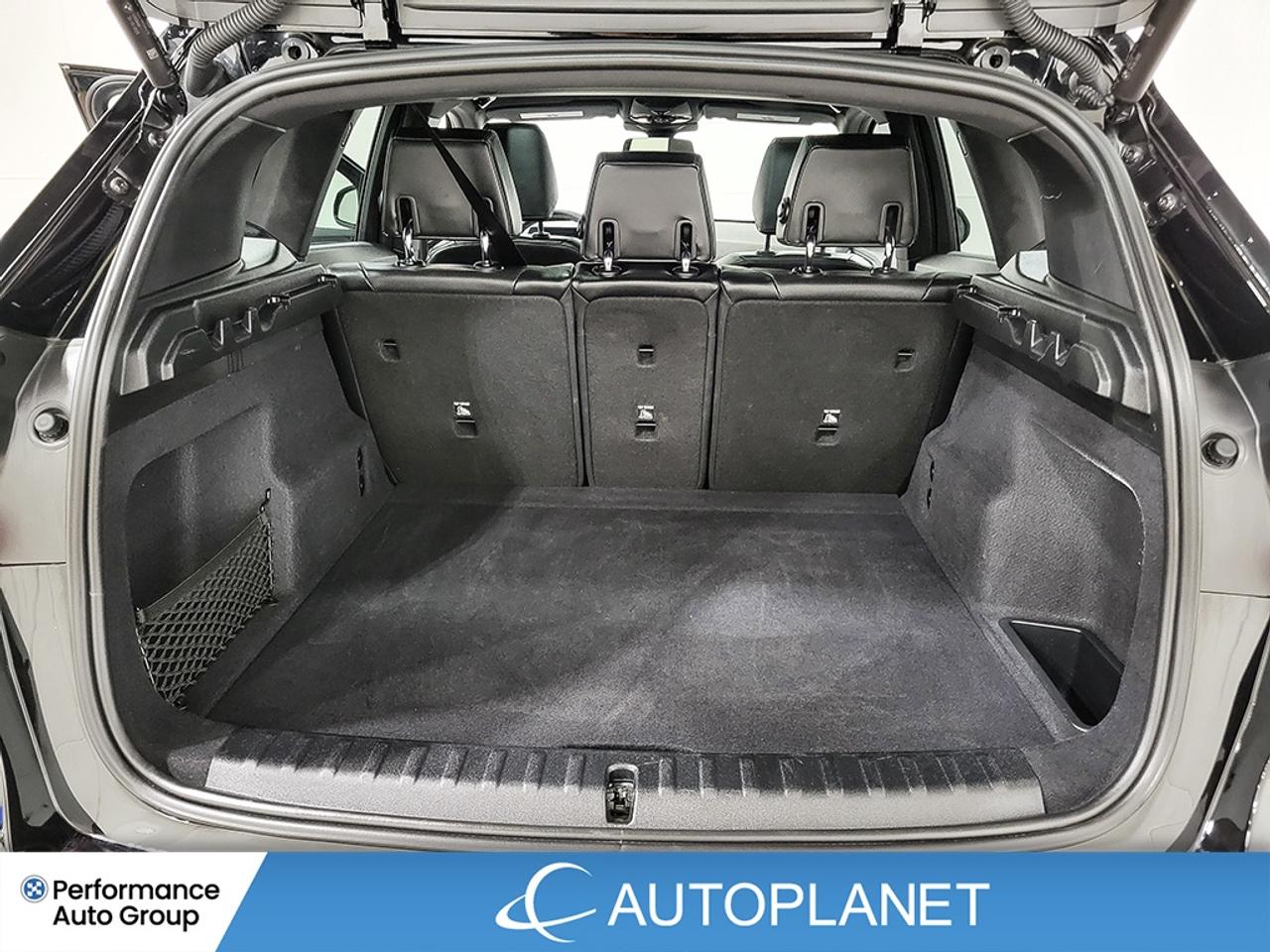 2025 BMW X1 xDrive28i, Pano Roof, Heated Seats, Bluetooth! Photo