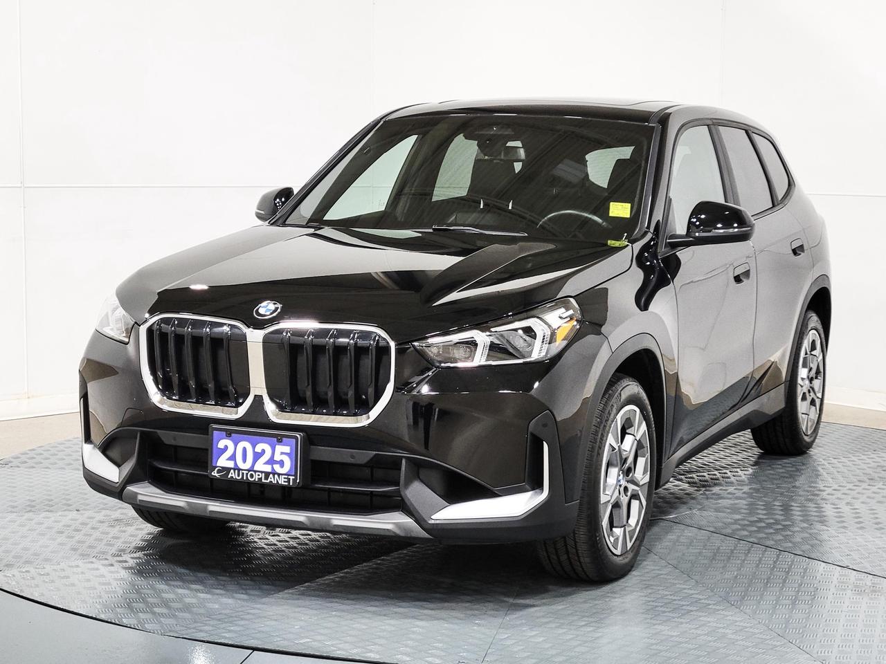 2025 BMW X1 xDrive28i, Pano Roof, Heated Seats, Bluetooth! Photo