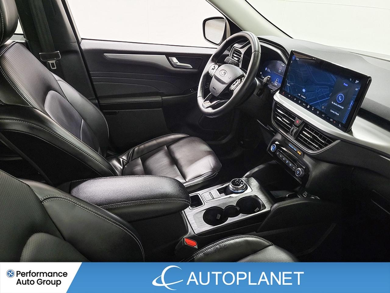 2024 Ford Escape Platinum AWD, Navi, Back Up Cam, Heated Seats! Photo