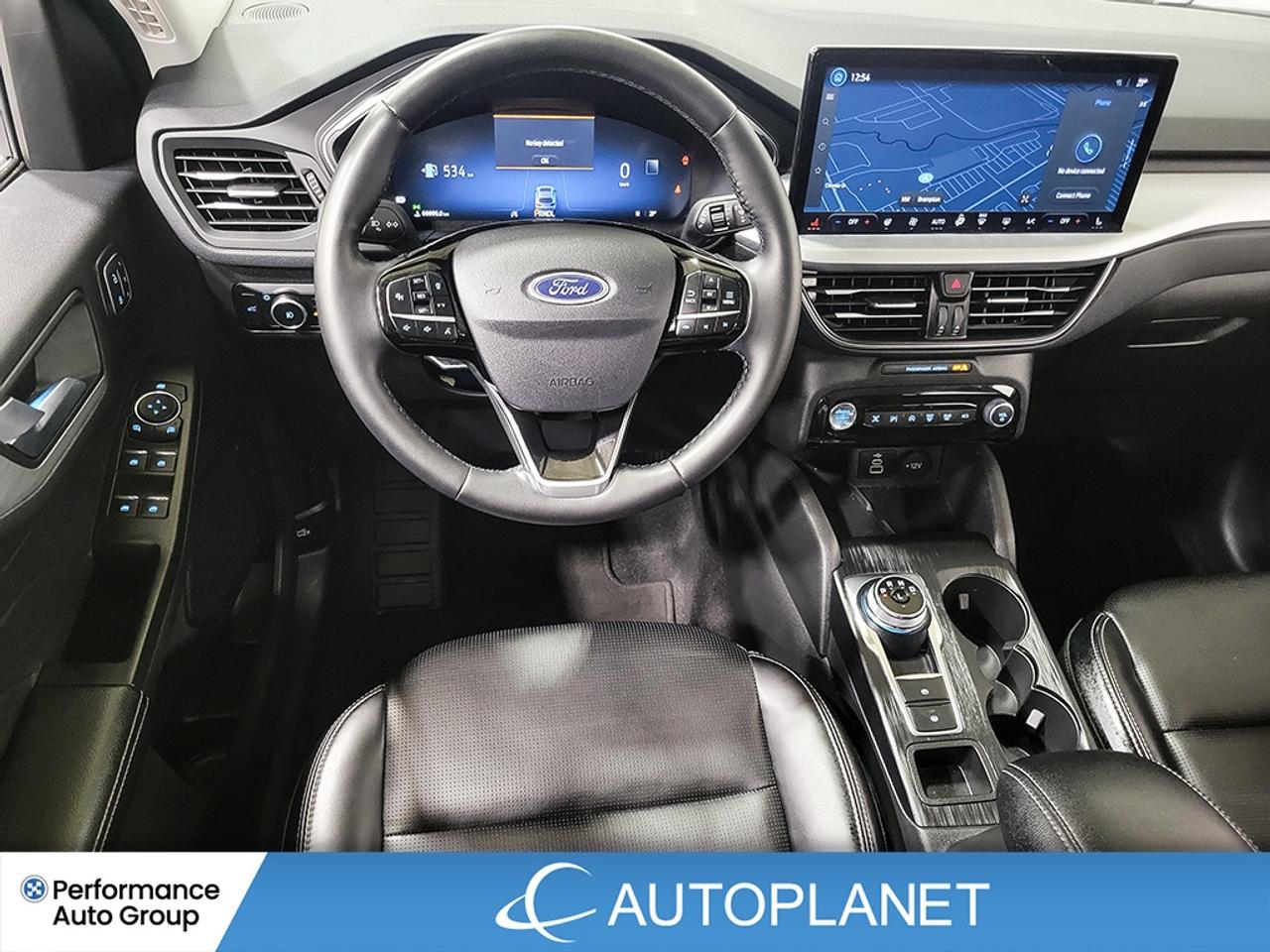 2024 Ford Escape Platinum AWD, Navi, Back Up Cam, Heated Seats! Photo