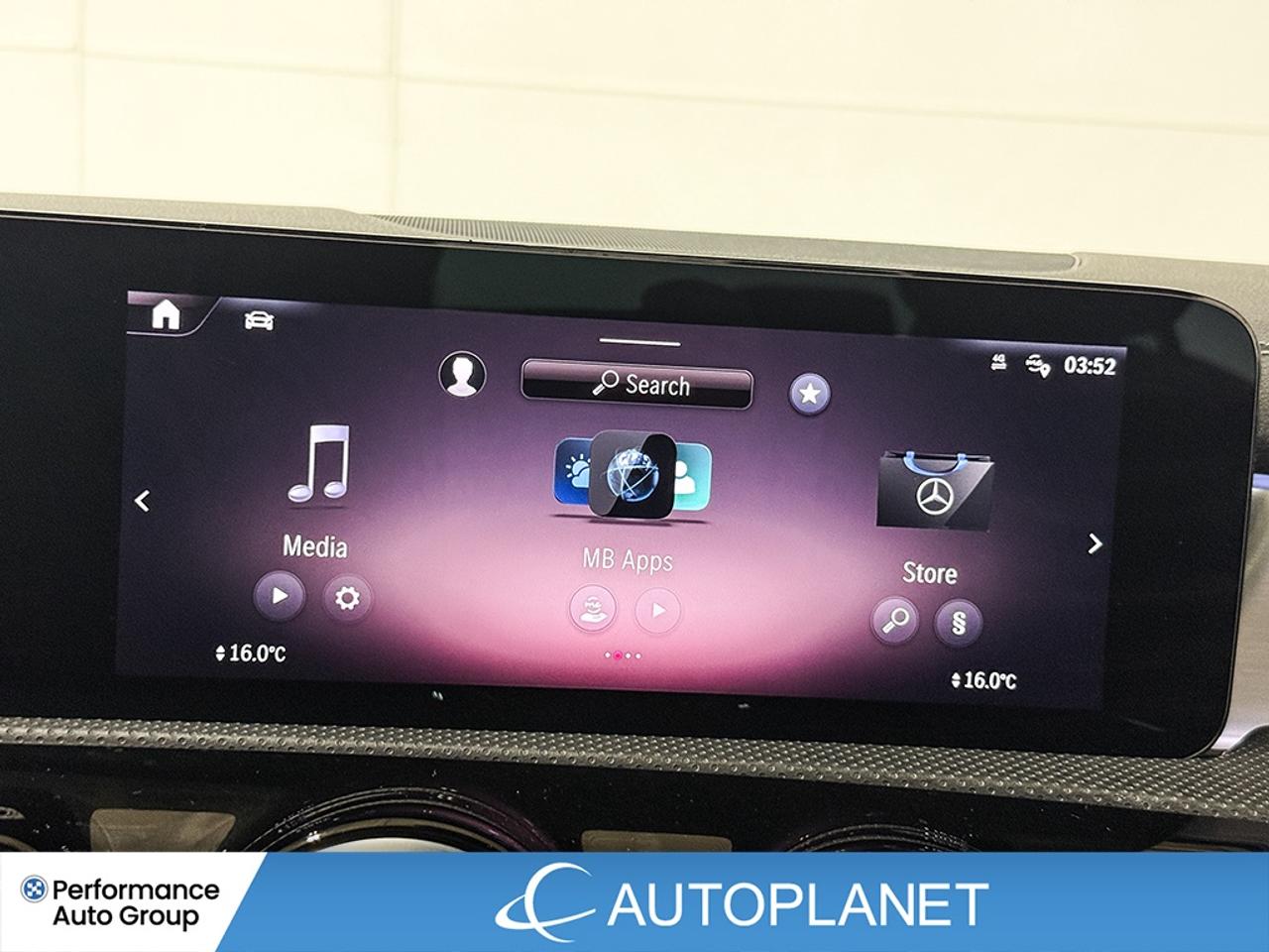 2024 Mercedes-Benz CLA 4MATIC, Pano Roof, Back Up Cam, Apple CarPlay! Photo