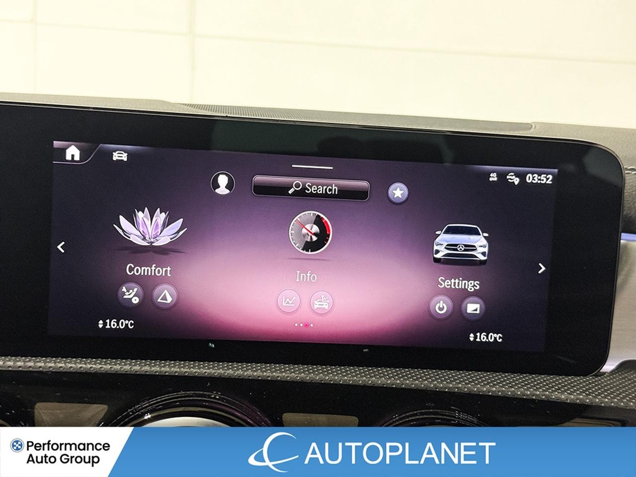 2024 Mercedes-Benz CLA 4MATIC, Pano Roof, Back Up Cam, Apple CarPlay! Photo