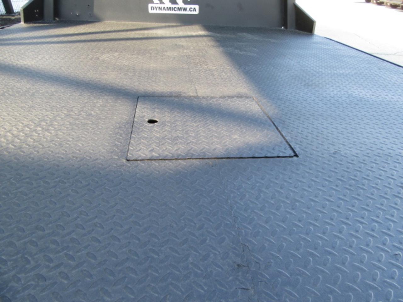2021 Ford Super Duty F-550 DIESEL REG CAB 4X4 12 FT STEEL DECK / GOOSENECK Photo