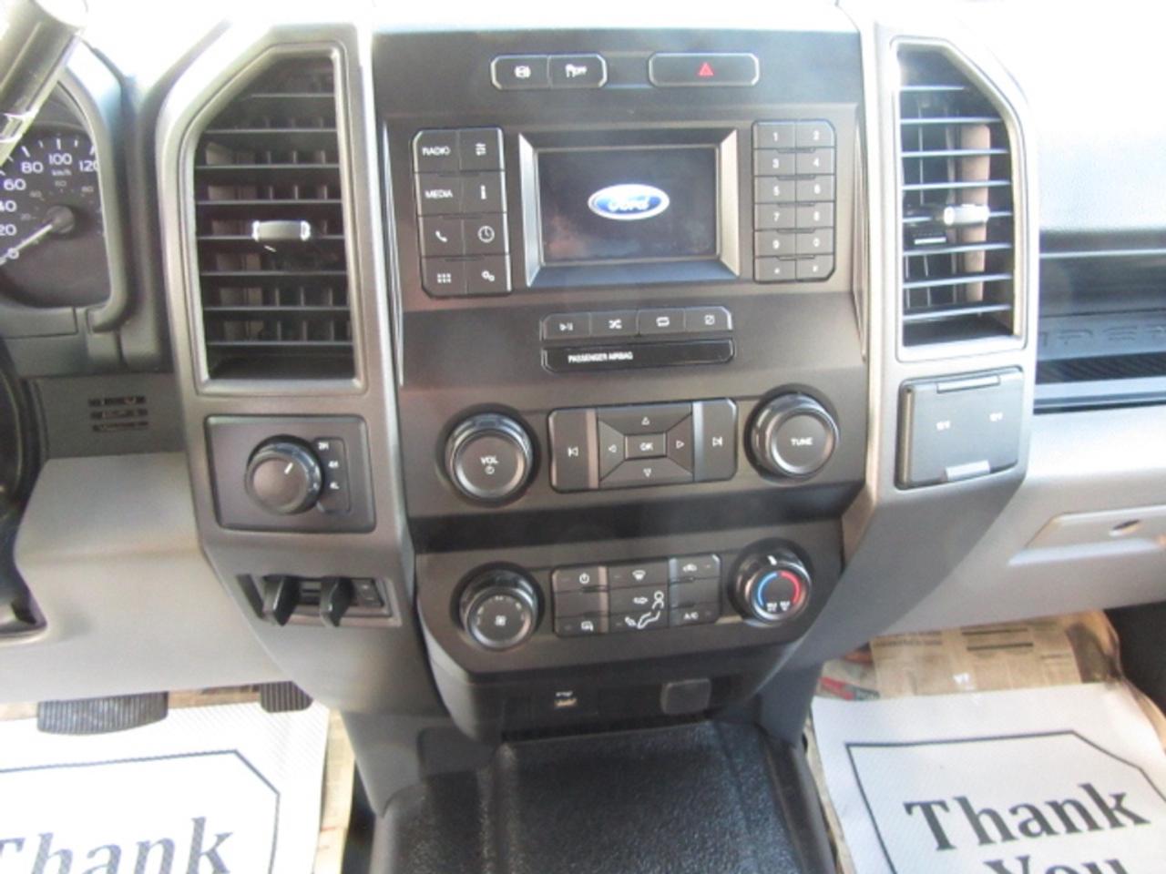 2022 Ford Super Duty F-550 DIESEL CREW CAB 4X4 WITH 12 FT STEEL DUMP BOX Photo