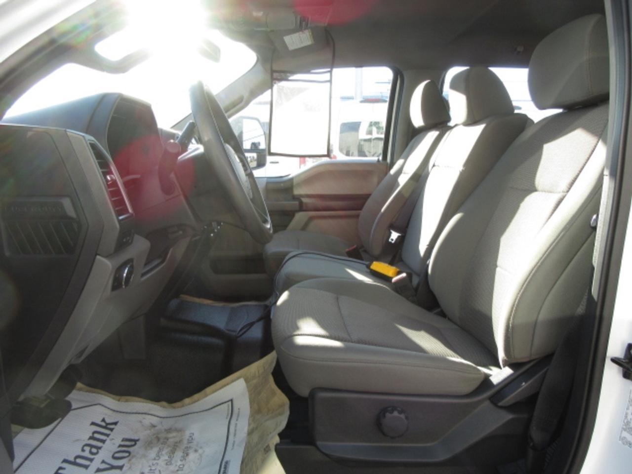 2022 Ford Super Duty F-550 DIESEL CREW CAB 4X4 WITH 12 FT STEEL DUMP BOX Photo