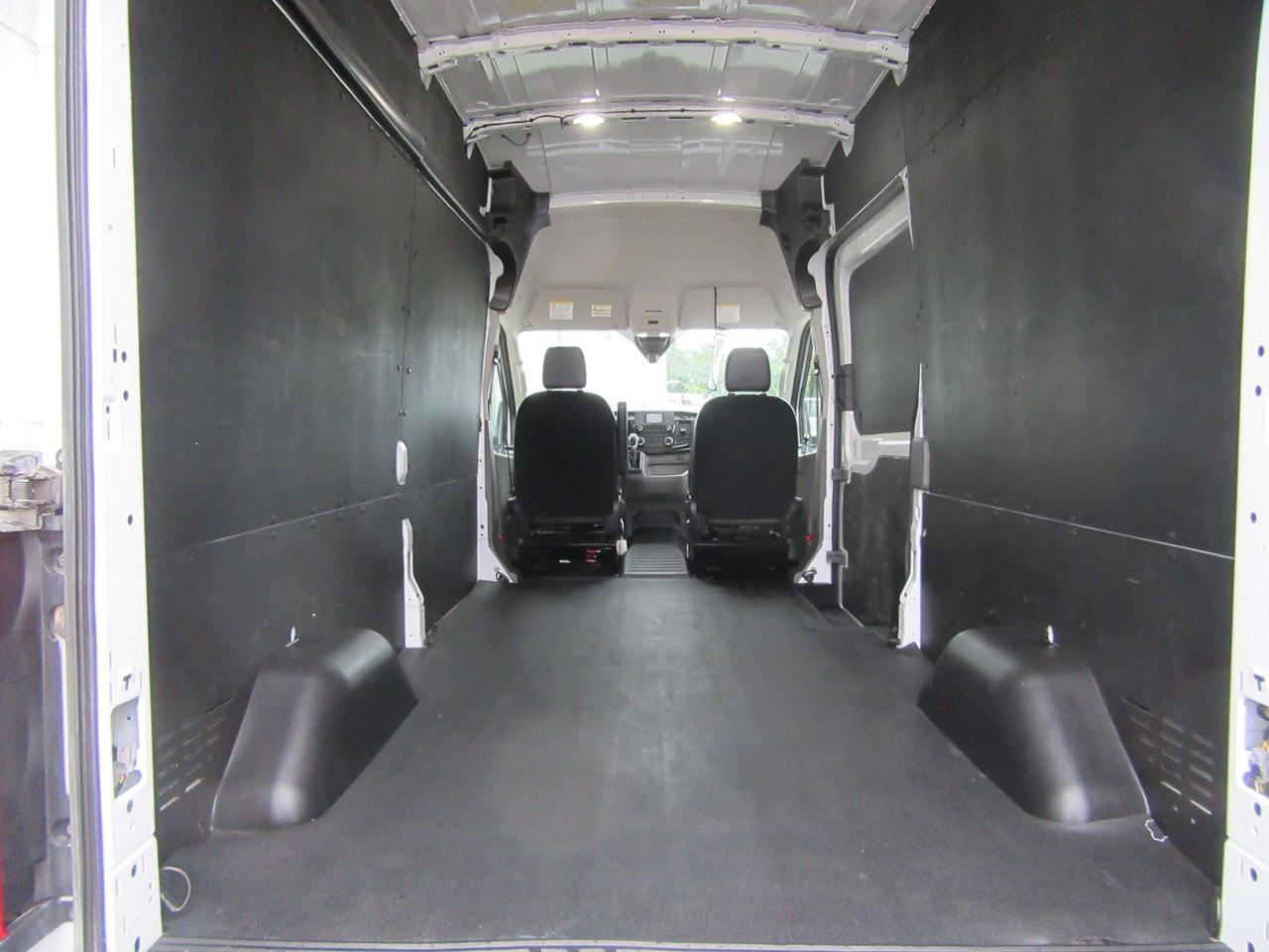 2024 Ford Transit T-250 ALL WHEEL DRIVE HIGH ROOF 148WB CARGO VAN Photo4