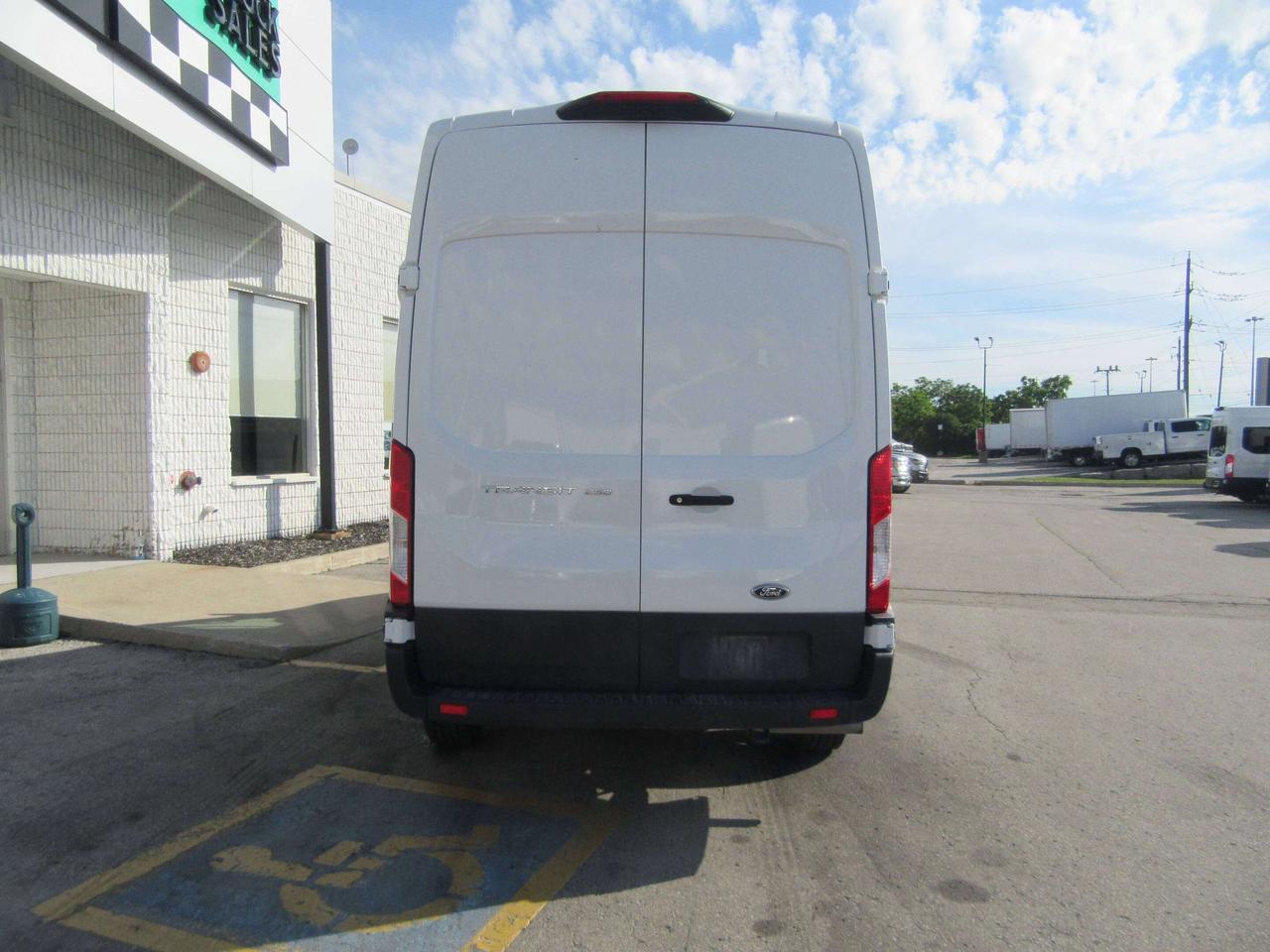 2024 Ford Transit T-250 HIGH ROOF 148 WB CARGO VAN Photo