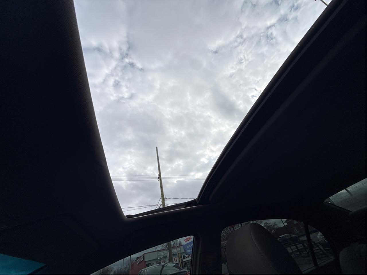 2007 Honda Civic EX SUNROOF  CAN BE SAFETY WE FINANCE  ALL CREDIT! Photo