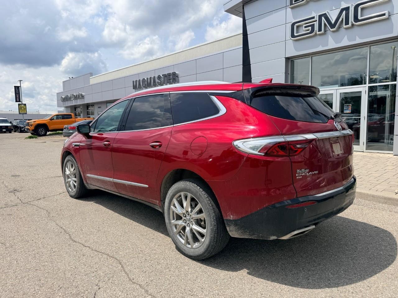 2023 Buick Enclave AWD 4dr Essence Photo