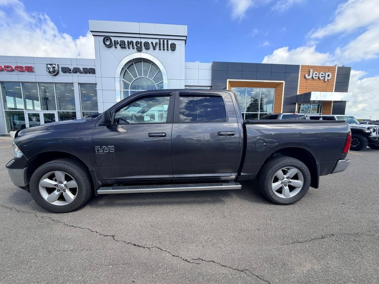 2019 RAM 1500 Classic SLT 4x4 Crew Cab 5'7  Box Photo