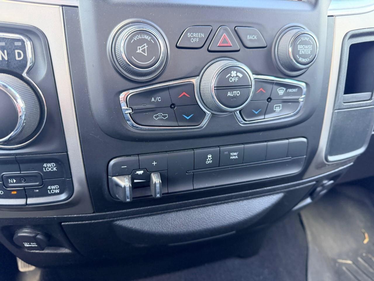 2019 RAM 1500 Classic SLT 4x4 Crew Cab 5'7  Box Photo