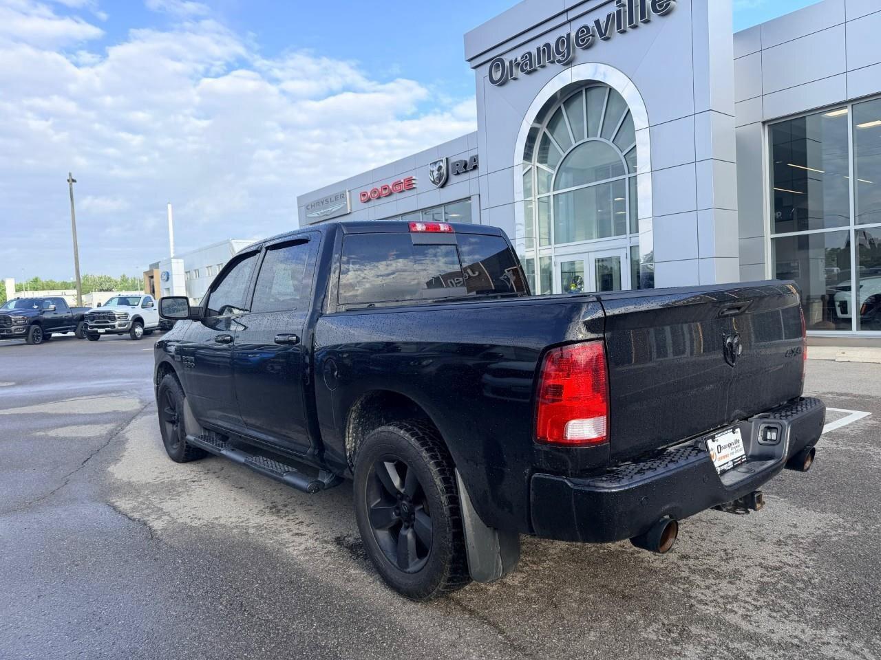 2021 RAM 1500 Classic SLT 4x4 Crew Cab 5'7  Box Photo